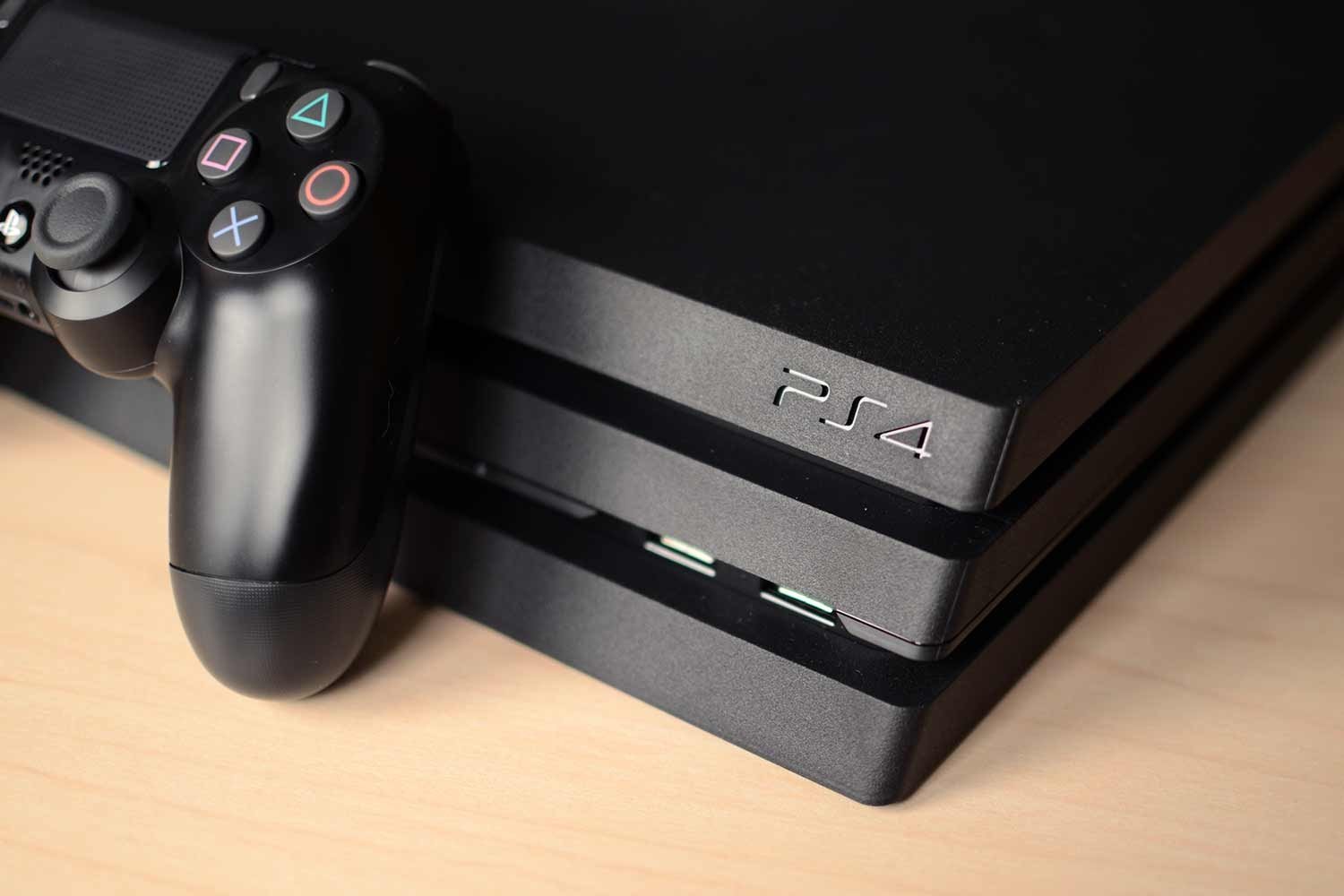 کنسول بازی سونی PS4 Pro | حافظه 1 ترابایت استوک شوروم بدون کارکرد فول بازی انتخابی همراه با گارنتی 6 ماهه ماکان پی سی